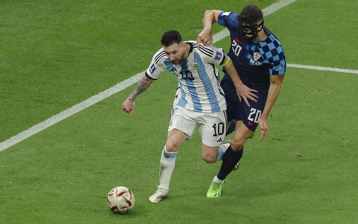 Trung vệ Gvardiol: '100 năm mới có Messi, hay hơn Ronaldo' Ảnh 2