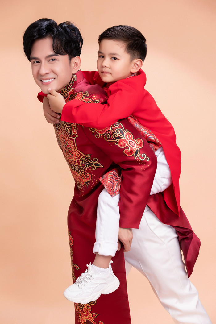 Hai bố con Đan Trường.