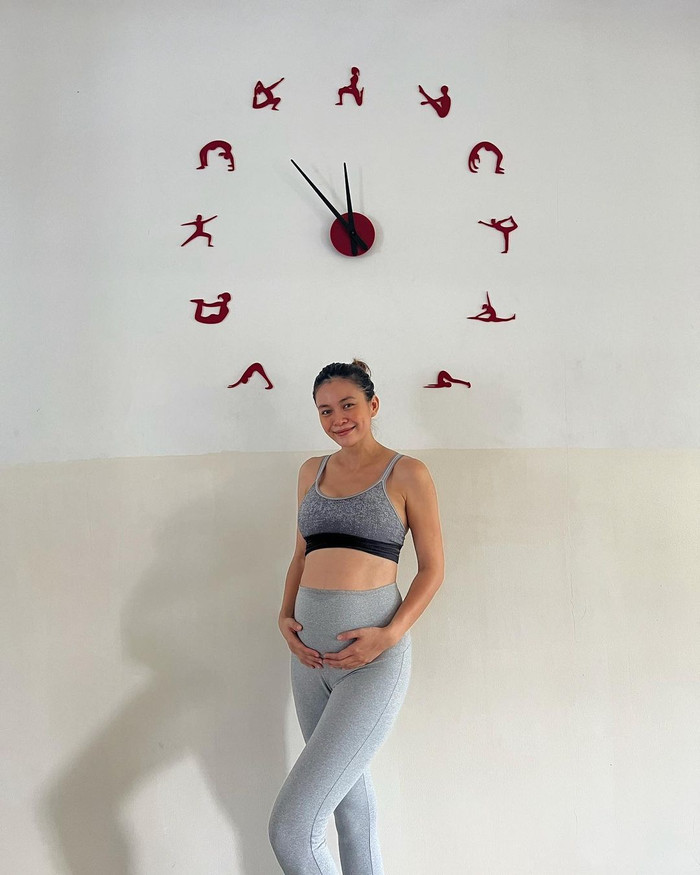 Người đẹp vẫn duy trì việc tập luyện dù đang ở những tháng cuối của thai kỳ