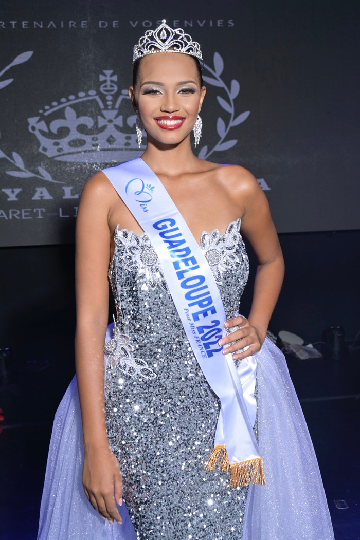 Người đẹp trẻ tuổi đã từng đăng quang Miss Guadeloupe vào năm ngoái. 