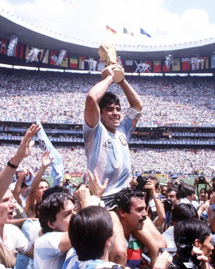 Messi được tôn vinh giống Diego Maradona Ảnh 2