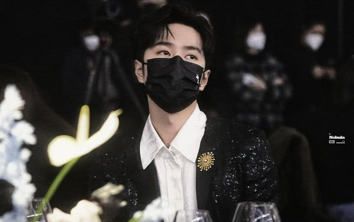 Vương Nhất Bác bị blogger hơn 3 triệu follow 'bóc phốt' nhan sắc thật ngoài đời Ảnh 2