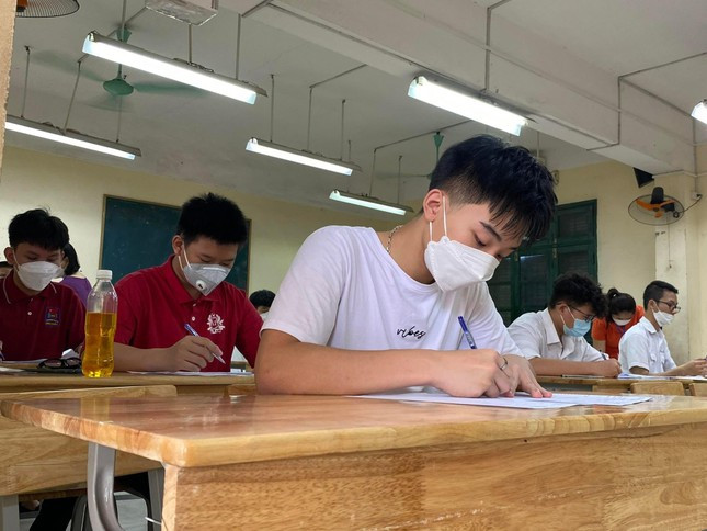 Theo một số trường THPT, sau một học kỳ đã có học sinh bày tỏ nguyện vọng được đổi môn học vì chọn sai. 