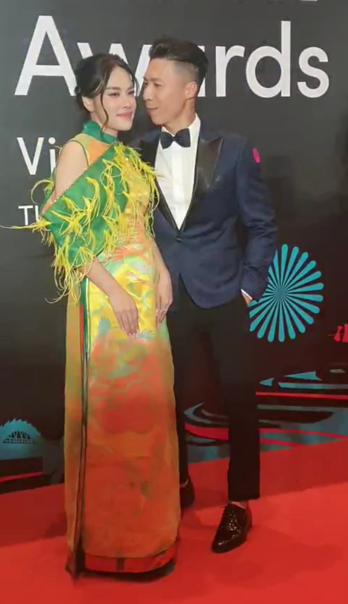 Xuyên suốt sự kiện, cặp đôi liên tục 'phát cẩu lương', ai nhìn cũng phải lụi tim. 