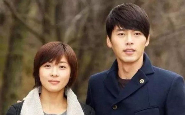 Nổi tiếng kết đôi cùng toàn mỹ nhân nhưng Hyun Bin từng có người tình bị chê 'thấp bé nhẹ cân' Ảnh 2