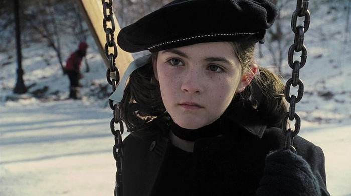 Phong cách Gothic đời thường của cô bé Esther trong bộ phim Orphan 2009