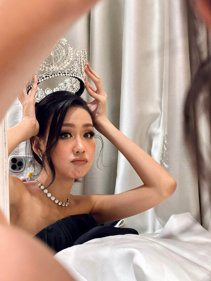 Bị nói suốt ngày đội vương miện, Bảo Ngọc đáp trả: 'Xin phép được đội vương miện của mình' 8 Bị nói suốt ngày đội vương miện, Bảo Ngọc đáp trả: 'Xin phép được đội vương miện của mình' Ảnh 2