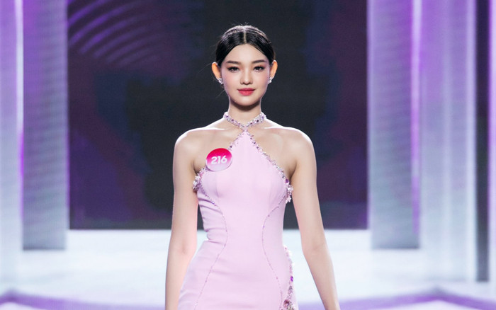 Rớt top đầy tiếc nuối ở Hoa hậu Việt Nam, dân mạng đề xuất Bé Quyên đi thi Hoa hậu Hoàn Vũ Ảnh 2