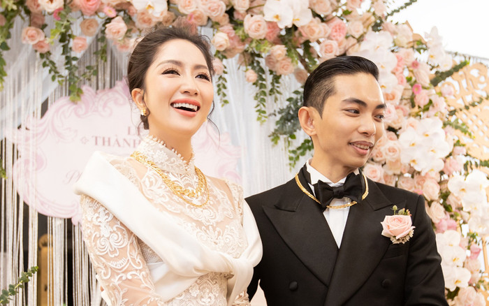 Vợ chồng Khánh Thi - Phan Hiển xúc động khi chia sẻ về lời cầu nguyện của con trai Ảnh 2