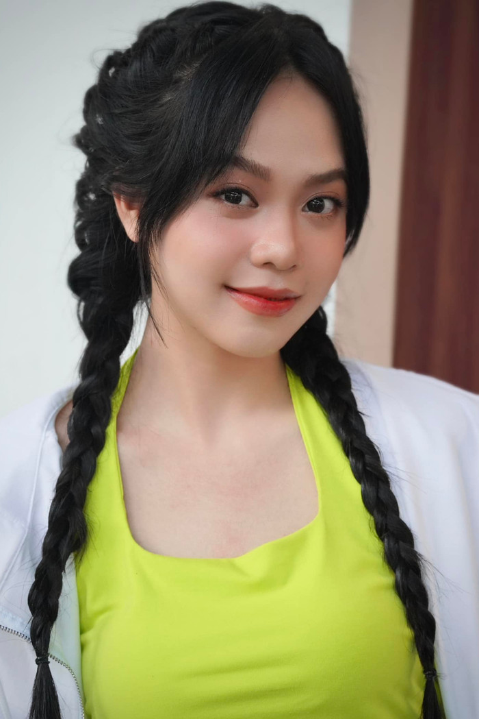 Vẻ đẹp trong trẻo của Tân Hoa Hậu Việt Nam 2022, người đẹp đến từ Đà Nẵng có gương mặt trái soan đầy đặn và phúc hậu. 