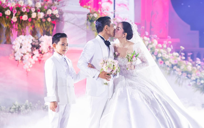 Phan Hiển lên tiếng về thắc mắc không thấy con gái xuất hiện trong đám cưới Ảnh 2