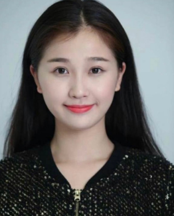 Có thể thấy ảnh thẻ không khác gì mấy so với ảnh Ngu Thư Hân vẫn hay đăng tải thường ngày. 