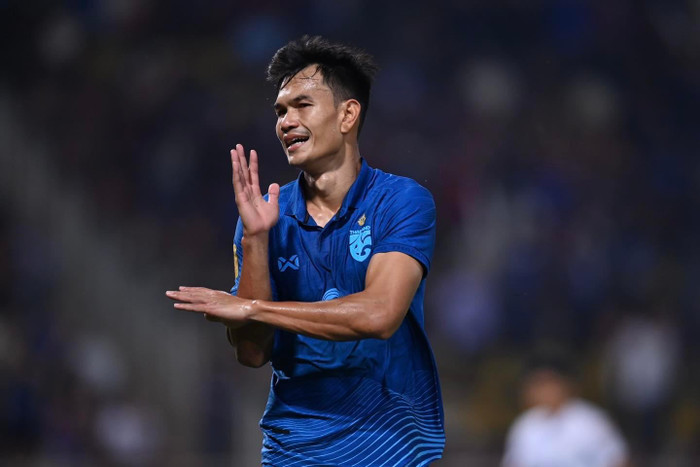 Đến phút 53, Dangda tiếp tục ghi dấu ấn với đường kiến tạo cho Adisak Kraisorn nâng tỷ số lên 3-0.