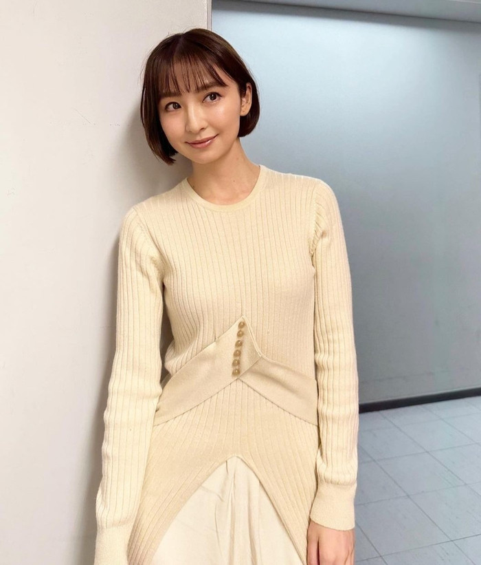 Thông tin nữ ca sĩ ngoại tình đã khiến làng giải trí Nhật Bản xôn xao.