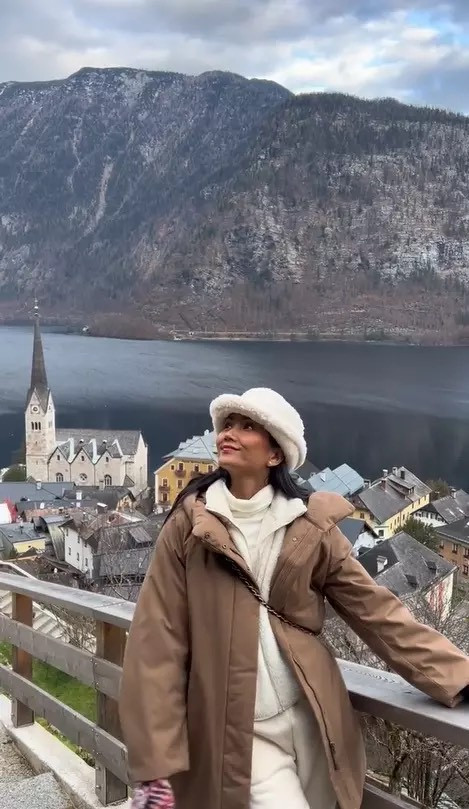 H'Hen Niê đăng clip gây ghi lại khoảnh khắc trong chuyến du lịch Châu Âu. 