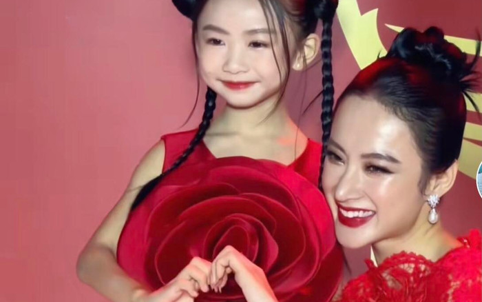 Angela Phương Trinh lần đầu đưa con gái đi dự sự kiện, nhan sắc hai mẹ con thu hút sự chú ý Ảnh 2