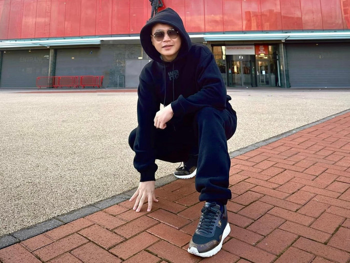 Tối 27/12 Shark Bình đăng tải khoảnh khắc du lịch nước ngoài.