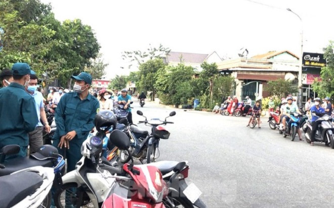 Thông tin mới vụ thi thể người phụ nữ bị cứa cổ trong phòng trọ ở Bình Dương: Nhân tình 'biến mất' Ảnh 2