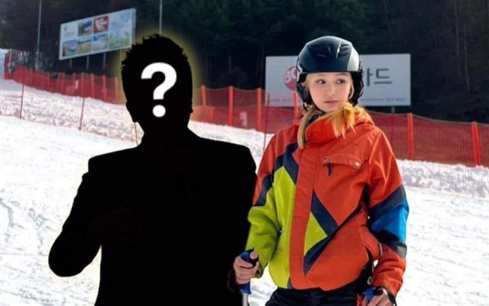 Một sao nam Vbiz xuất hiện cùng điểm Hiền Hồ trượt tuyết, netizen nghi vấn cặp đôi 'đi chơi cùng nhau' Ảnh 2