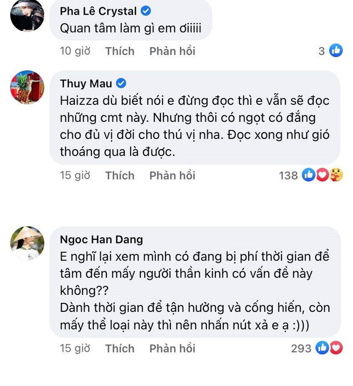 Hoàng Phi Kha, Văn Mai Hương, Lê Thúy, Pha Lê... đều động viên và an ủi người đẹp