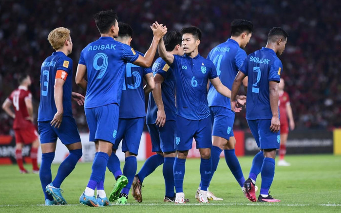 Thái Lan may mắn hoà Indonesia, HLV Polking giảm nỗi lo sớm gặp ông Park Ảnh 2