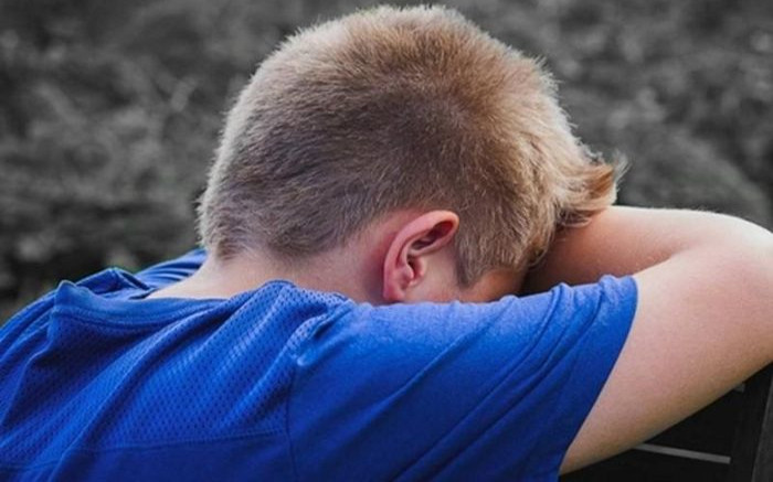 Nhờ nhóm bạn trông em hộ, cô gái 19 tuổi sau đó ôm hận cả đời Ảnh 2