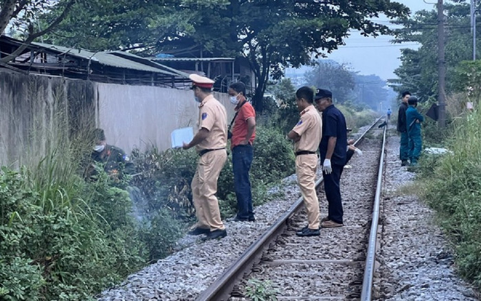 Đến phòng trọ gọi cửa nhưng bạn gái không chịu ra gặp, thanh niên rời đi và tai họa kinh hoàng sau đó Ảnh 2