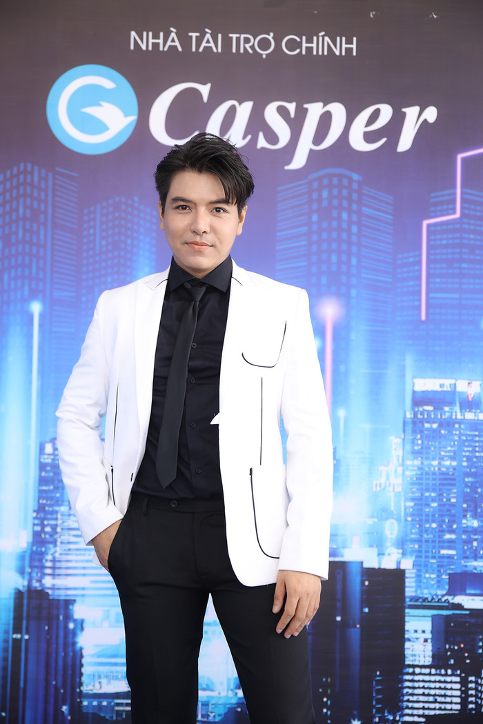 Nhạc sĩ Đỗ Hiếu.