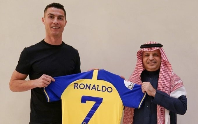 Ronaldo đến Saudi Arabia với lương 75 triệu USD/năm? Ảnh 2