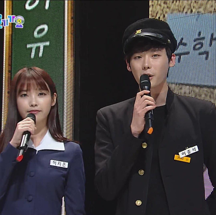 Hiện tại mối tình 'từ tình bạn sang tình yêu' sau 10 năm của cặp đôi đang là chủ đề nóng được cư dân mạng không ngừng xôn xao bàn tán ở khắp diễn đàn lớn nhỏ