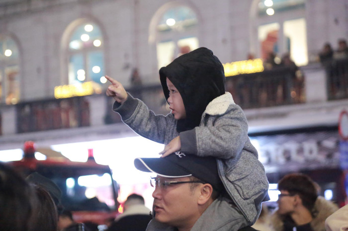 Ai ai cũng đều háo hức đón chờ khoảnh đón chào năm mới