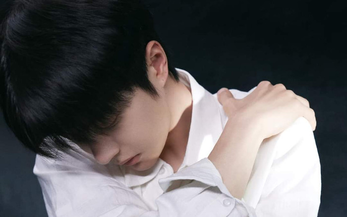 Gala Giao thừa đài Đông Phương: Vương Nhất Bác ẩn ý nhớ nhung Tiêu Chiến? Ảnh 2