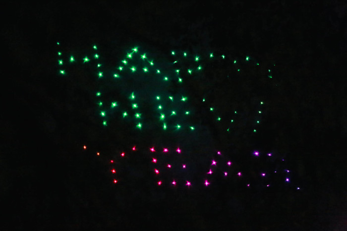 Điểm nhấn của chương trình countdown đếm ngược là màn trình diễn các mô hình và bằng ánh sáng nghệ thuật từ Drone light không người lái trên không diễn ra vào thời khắc giao thừa chuyển giao giữa năm 2022 và năm 2023.