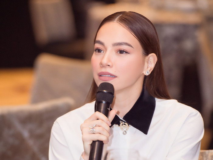 Ca sĩ Hồ Ngọc Hà