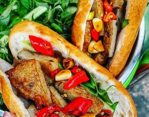 Bánh mì - Món ăn ngon đường phố vượt biên giới Ảnh 5