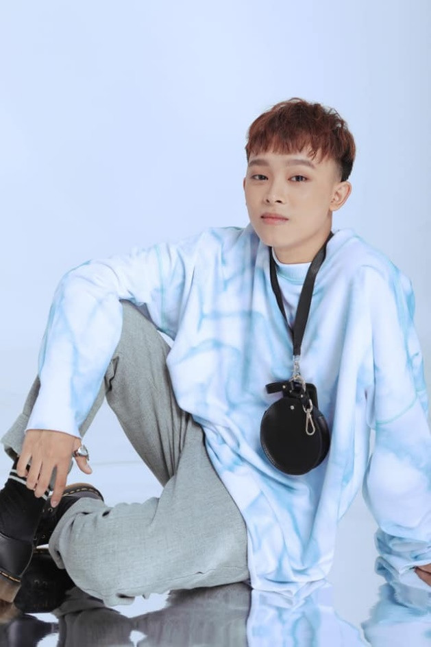 Hồ Văn Cường là một trong những ca sĩ trẻ tài năng.