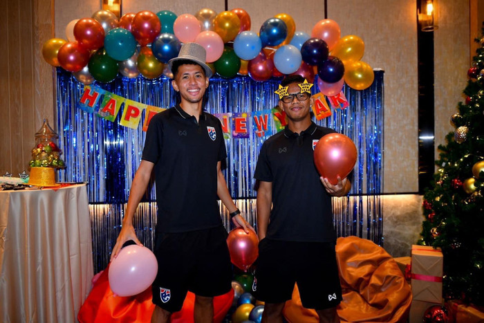 Tuyển Thái Lan có bầu khí đón năm mới nhờ sự chu đáo của nữ tỷ phú Madam Pang.