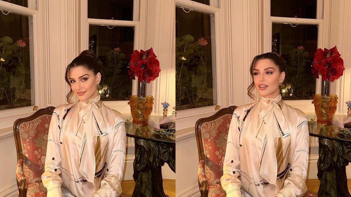 Người đẹp với diện mạo 'sang-xịn-mịn' để đón năm mới cùng gia đình, cô nàng không cần mặc những màu sắc sặc sỡ như trước đây để trình diễn trên sân khấu. Nhiều ý kiến khẳng định rằng khi Tân hoa hậu Hoà bình được trả về đúng chỗ, tự động visual sáng lên bất ngờ. 