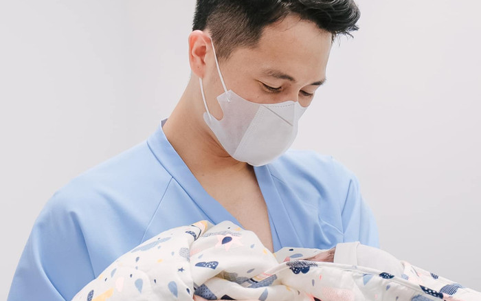 Vợ chồng cầu thủ Đình Trọng hạnh phúc đón con đầu lòng Ảnh 2
