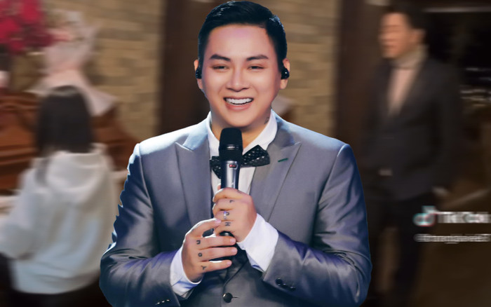 Hoài Lâm cover Waiting For You trong lúc chờ diễn, nhân vật đệm đàn khiến ai cũng bất ngờ Ảnh 2
