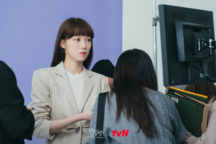 Khỏi đợi Dispatch khui, Ahn Hyo Seop chính thức công khai hẹn hò với Lee Sung Kyung? Ảnh 4