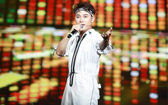 Rào trước việc sẽ hát trật nhịp trên sân khấu, Trúc Nhân vẫn gặp 'sự cố' không thể ngờ? Ảnh 2