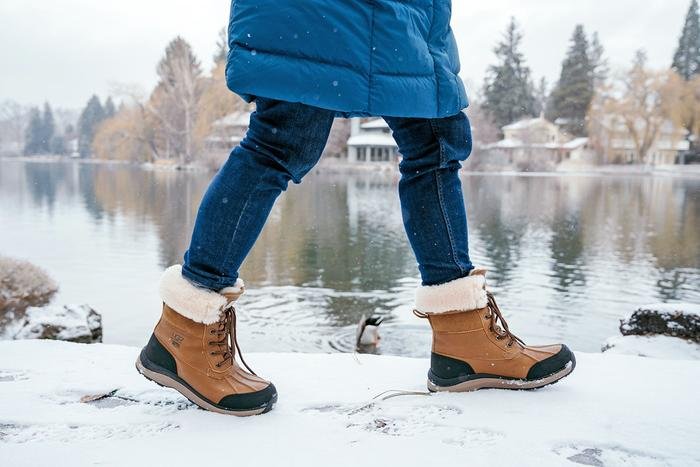 Snow boots: Mẫu giày 'mập ú' ấm áp không thể bỏ qua trong mùa đông Ảnh 2