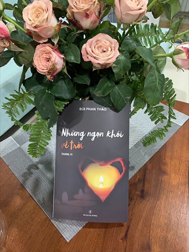 'Những ngọn khói về trời' của nhà thơ Bùi Phan Thảo cũng được gọi tên ở giải thưởng Mai Vàng 2022.