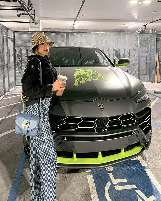 Trước khi đạt được thành tựu như hiện tại, Lucy Trang Nguyễn từng là nữ du học sinh gặp nhiều khó khăn với cuộc sống nơi xứ người