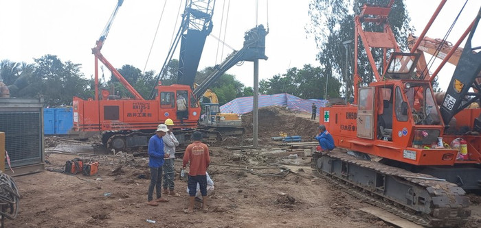 Hiện trường vụ cháu bé Hạo Nam rơi xuống trụ bê tông rỗng sâu 35m