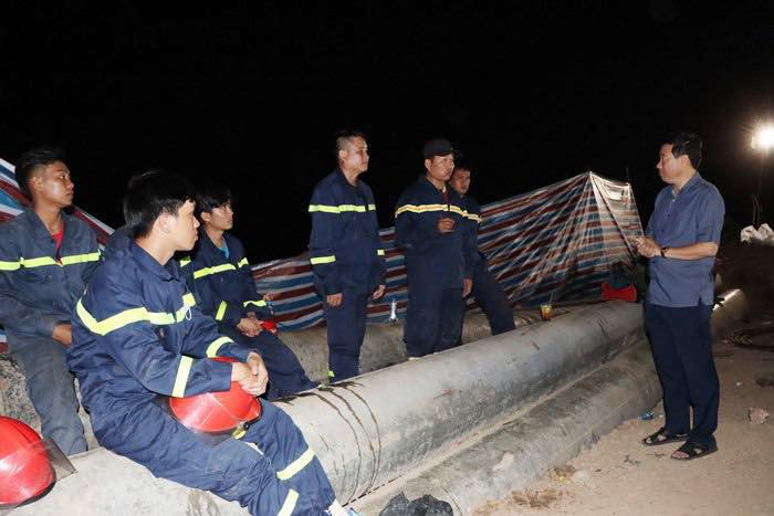 Lộc Fuho tìm về Đồng Tháp để chia buồn cùng gia đình bé 10 tuổi rơi vào trụ bê tông sâu 35 mét Ảnh 2