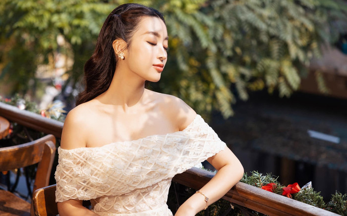 Đỗ Mỹ Linh nghẹn ngào tiết lộ từng phải mượn giày đi thi Hoa hậu Ảnh 2