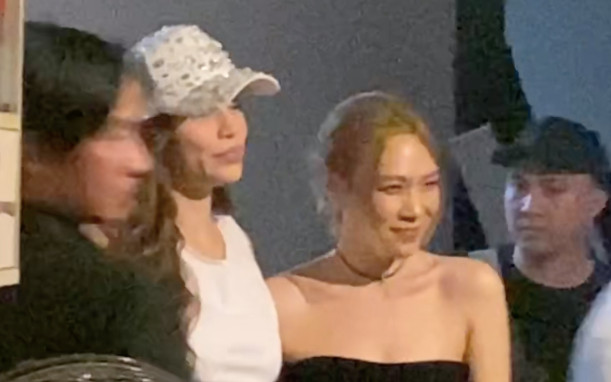 Sau nghi vấn 'hiềm khích ngầm', Mỹ Tâm và Hồ Ngọc Hà có thái độ lạ khi chạm mặt nhau ở hậu trường Ảnh 2