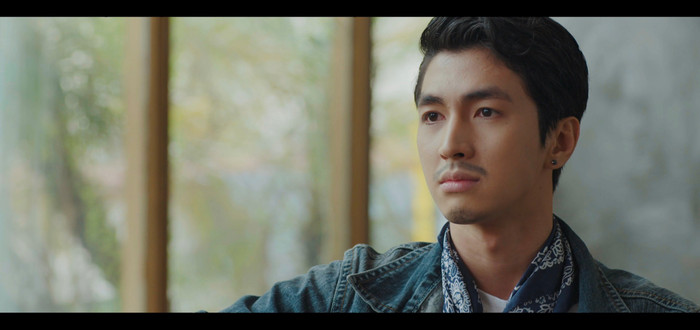 Khôi đi gặp người yêu cũ.